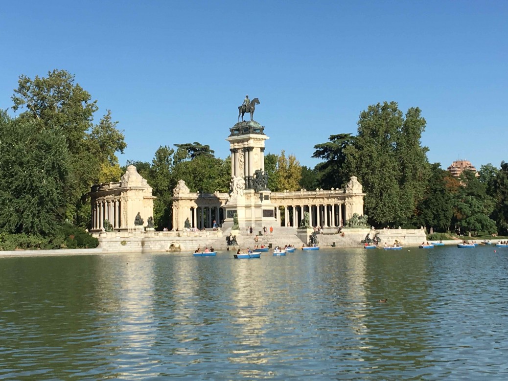 10 lugares imperdibles de Madrid - Parque del Retiro