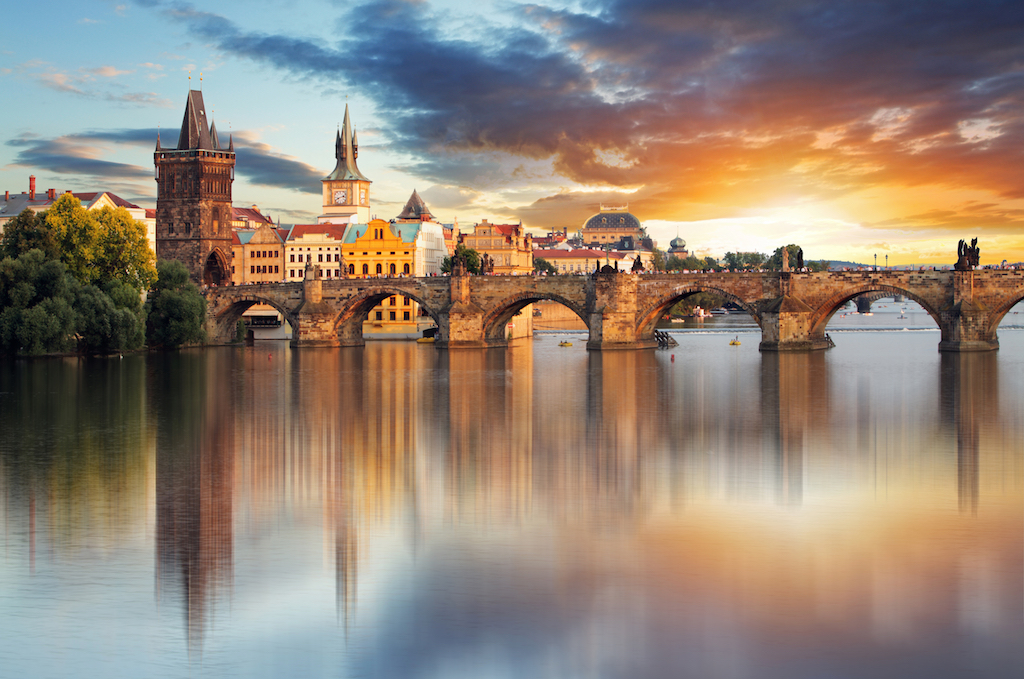 Puente sobre el río Moldava. Praga