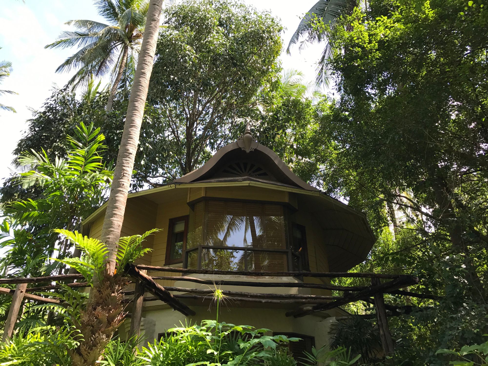 Los Bungalows en la playa del Rayavadee Krabi Resort