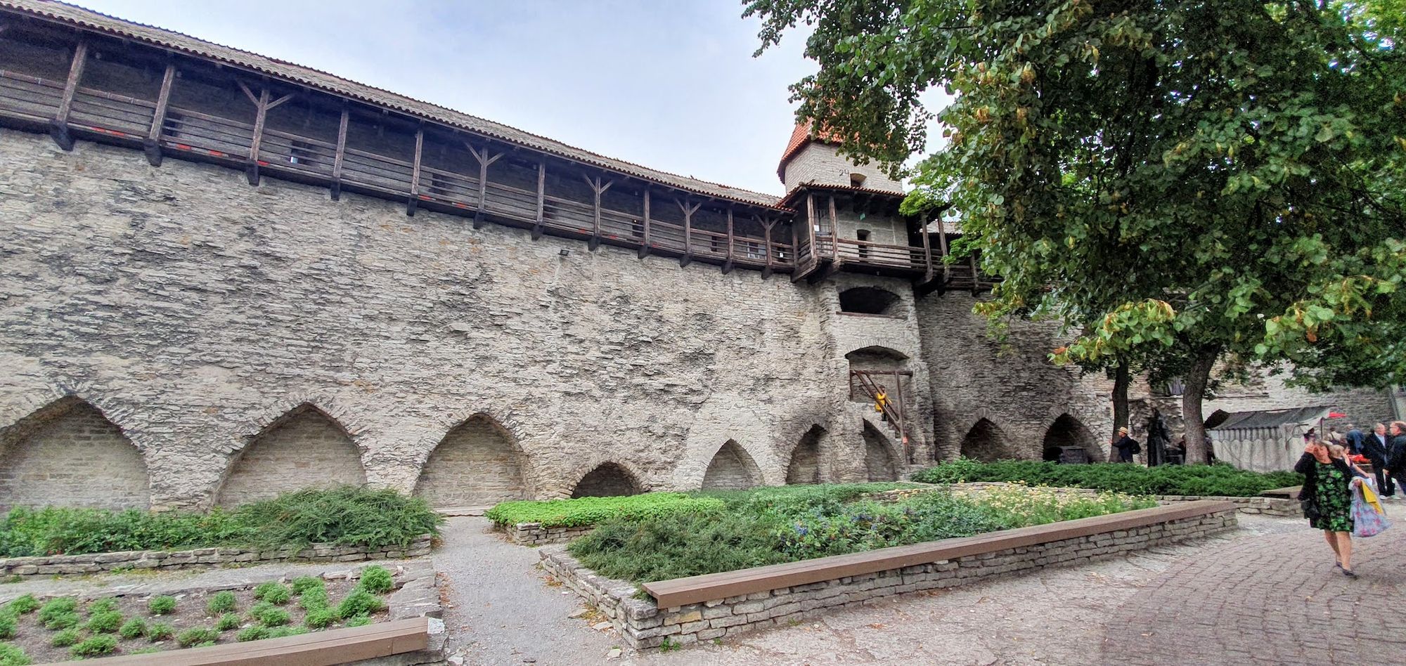 murallas de la ciudad medieval de Tallin