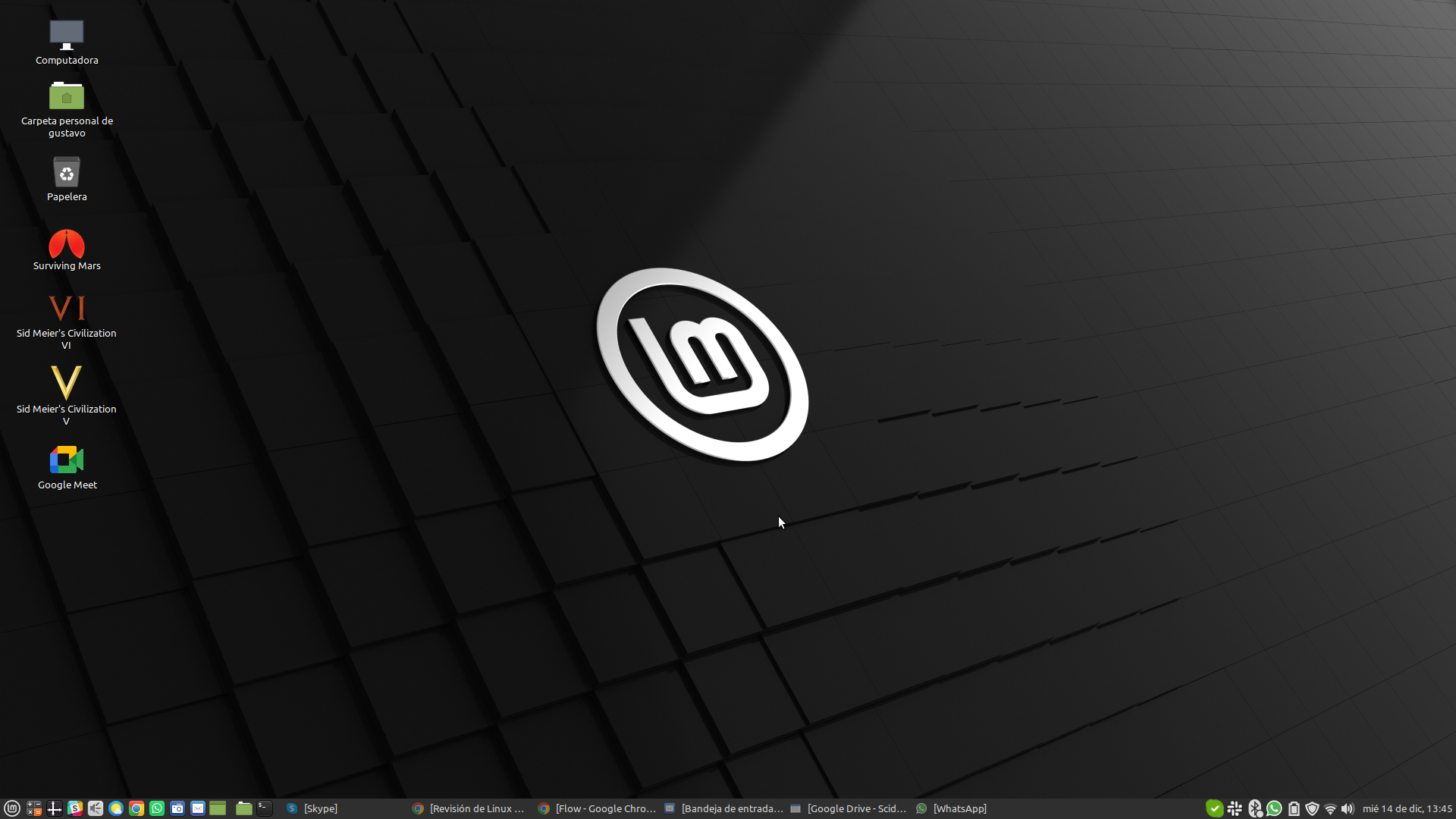 Escritorio de Linux Mint 21 Vanessa Luego de la instalación y agregar Steam