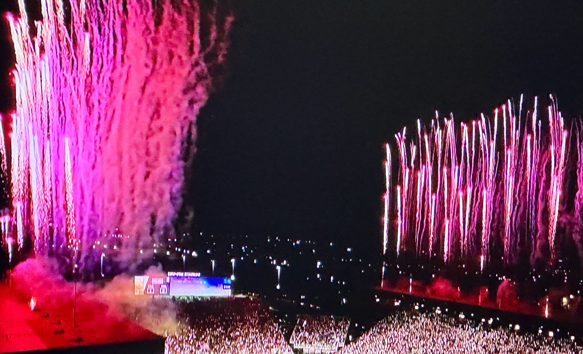 El DRV Pink Stadium en plena celebración del debut de Lio Messi