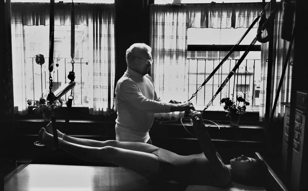 Joseph Pilates, creador de una revolucionaria técnica deportiva.