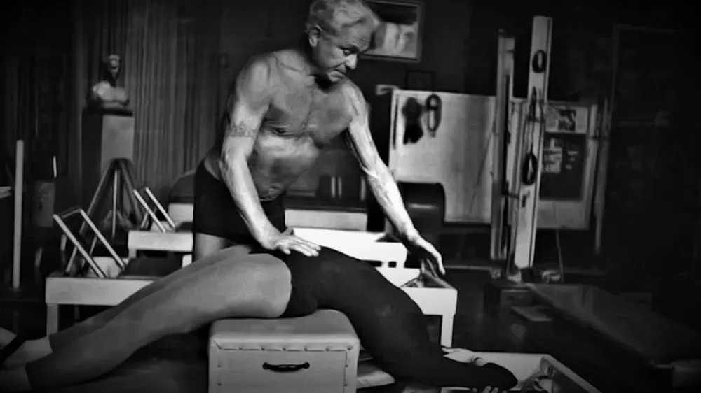 Joseph Pilates, creador de una revolucionaria técnica deportiva.