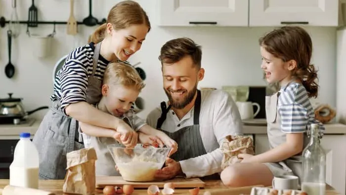 Vacaciones de invierno: cómo disfrutar desde casa sin gastar de más