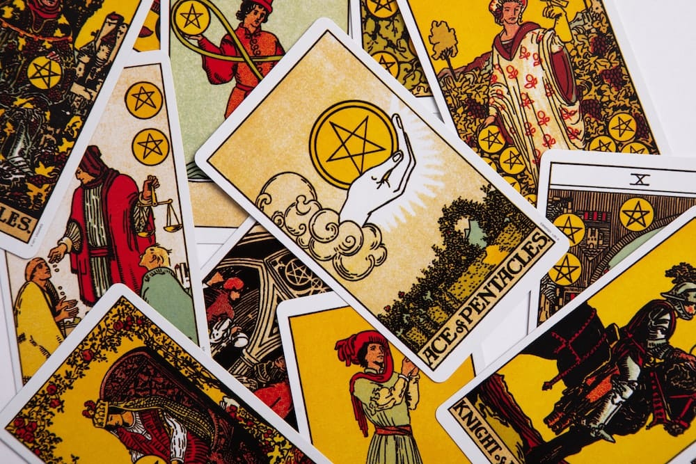 El tarot: origen, propósito y sabiduría ancestral