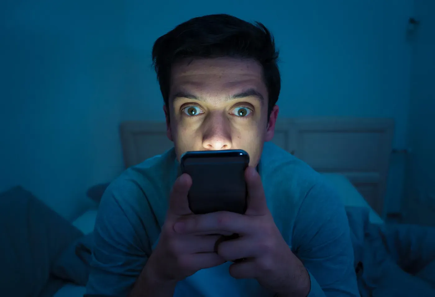 Minimalismo digital: cómo desintoxicarte del celular en 7 días