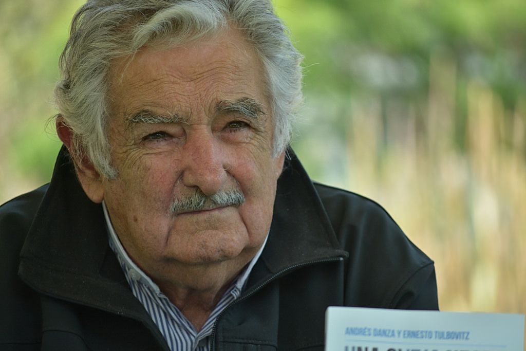 Mujica en contra de Cristina desde el mundo de las ideas