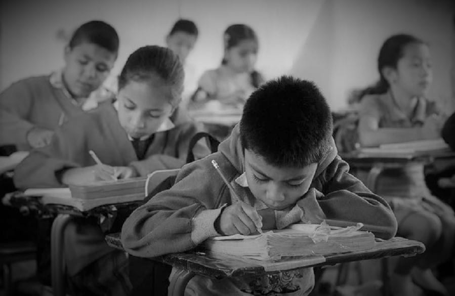 Crisis educativa en América Latina.