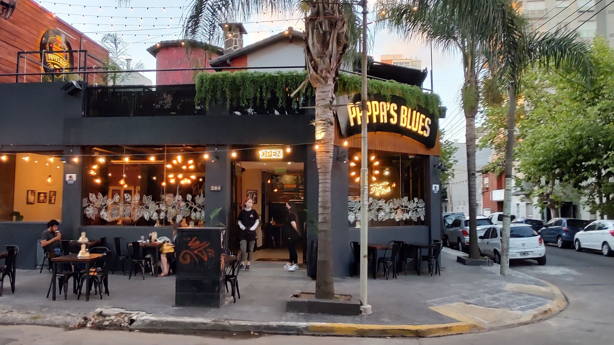 Pappa's Blues desde la Palza Mitre. Ramos Mejía.