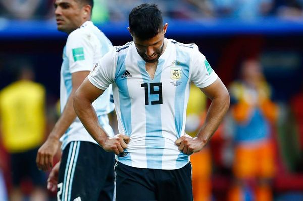 El Kun Agüero afuera de la selección, adentro en redes