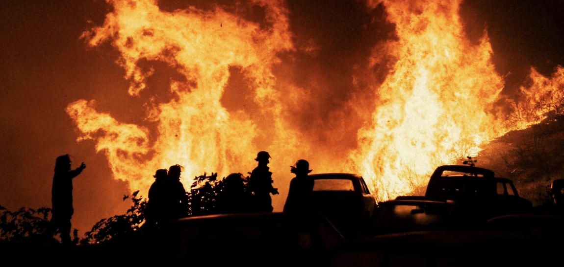 Incendios devoran Chile, comunidad internacional brinda importante ayuda.